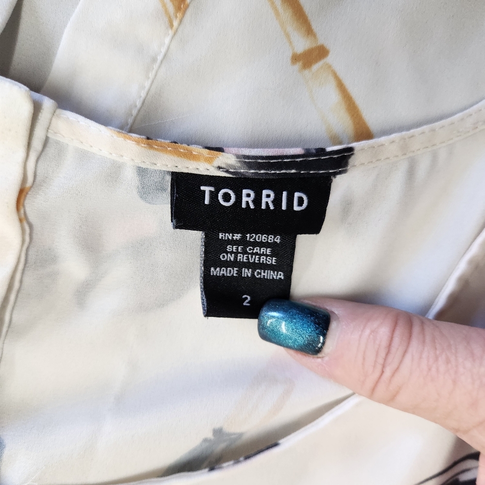 Torrid Women's Cream and Tan Blouse